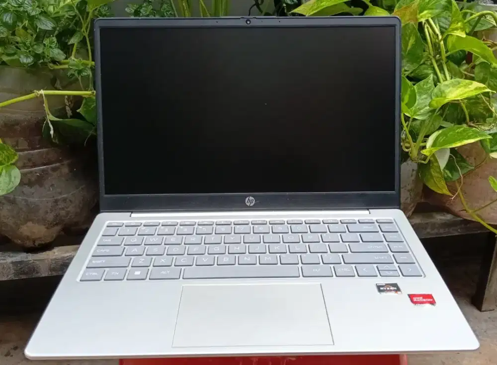 Laptop HP 14 em0014AU