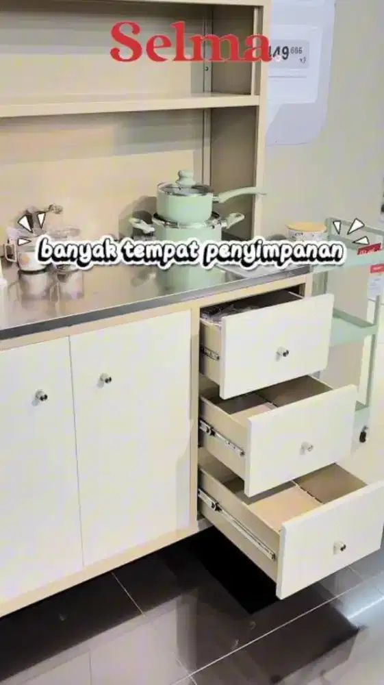 Lemari kabinet Dapur krem metal