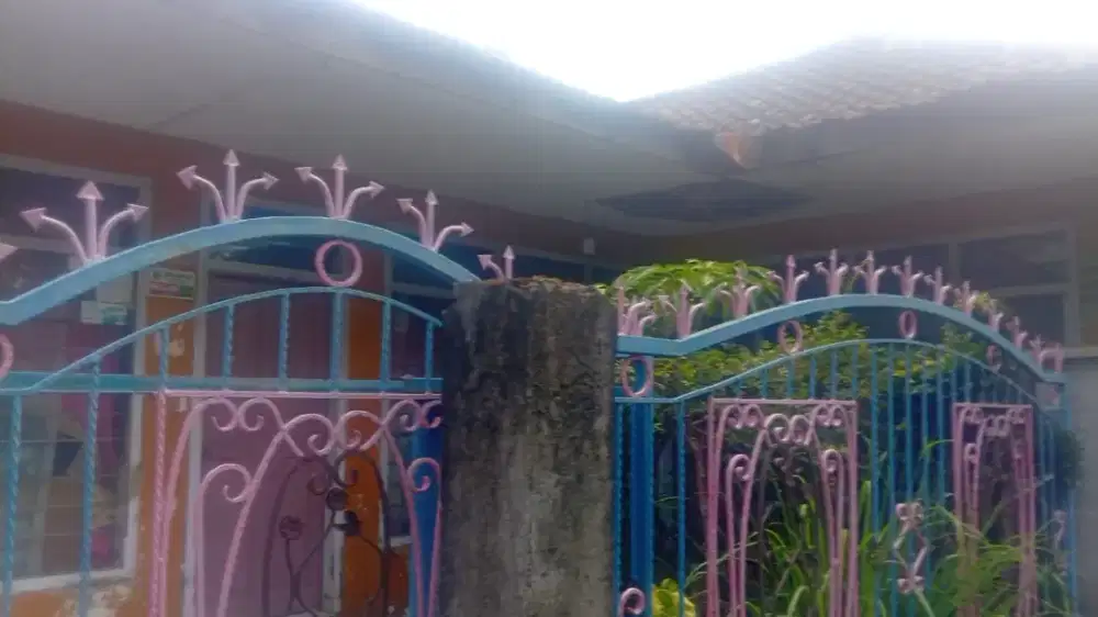 Jual rumah lokasi strategis