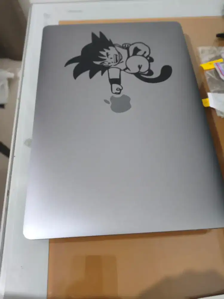 15inch Macbook Pro 2016 intel 16/256