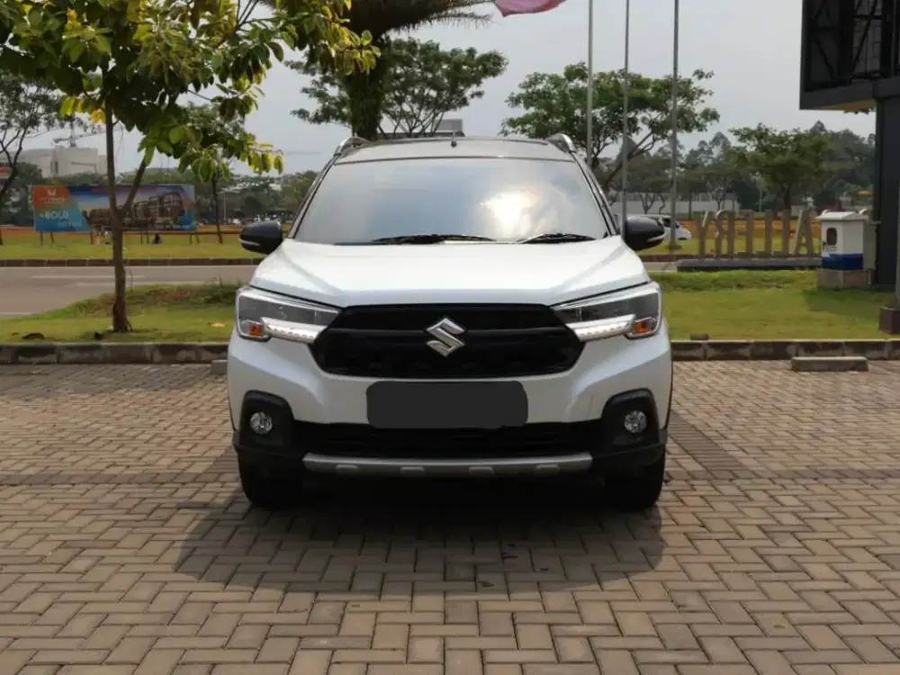 XL7 Alpha Hybrid At 2025