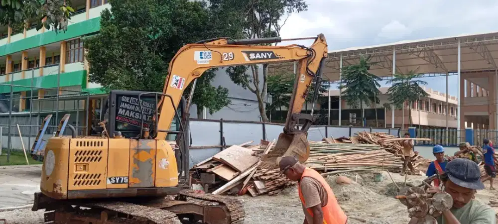 Excavator pc 75 vibro 10-12 ton beko pc 50