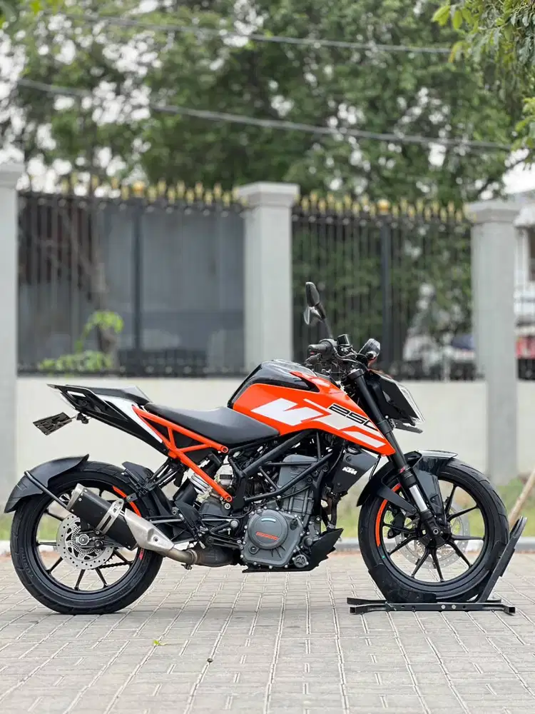 KTM DUKE 250 ABS 2019 ORANGE LOW KM PAJAK ON LIKE NEW