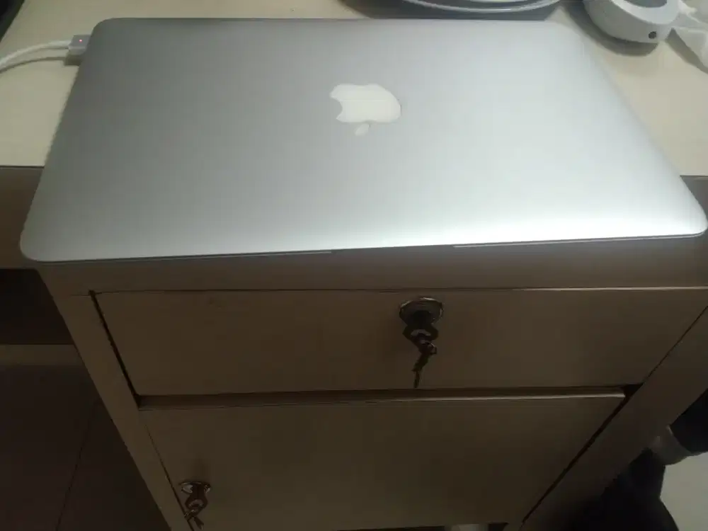 Macbook air 11 2012 i7 8/512