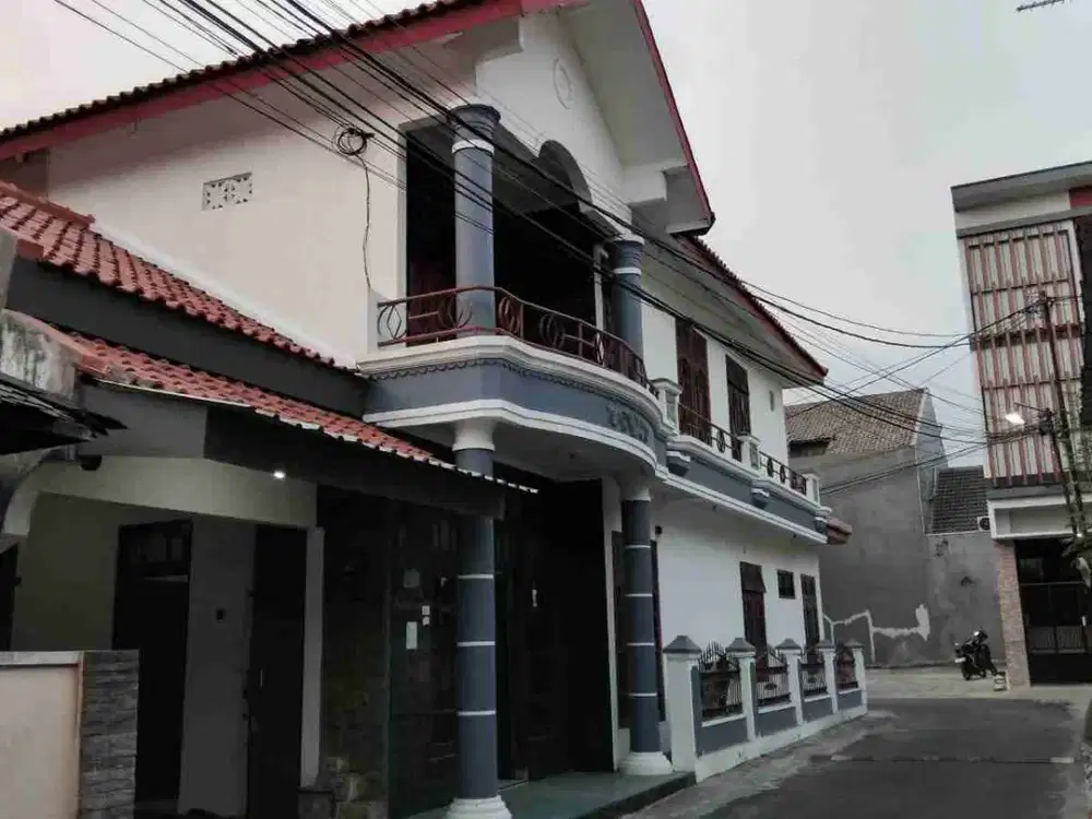 disewakan rumah 2 lantai minimalis didekat casagrande