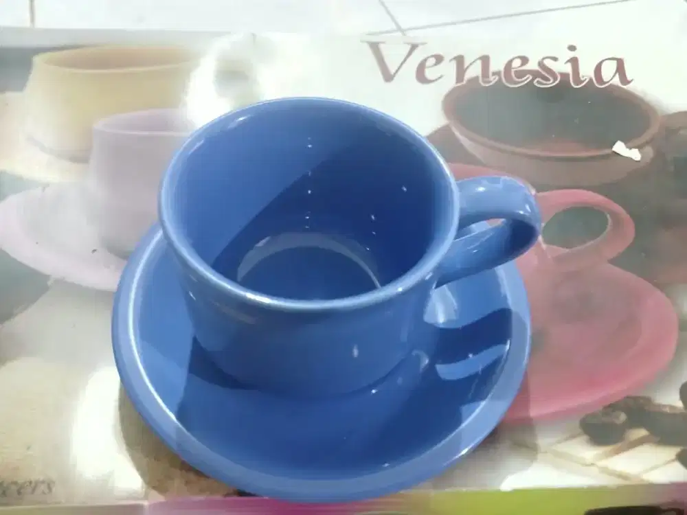 Gelas cangkir merek venesia