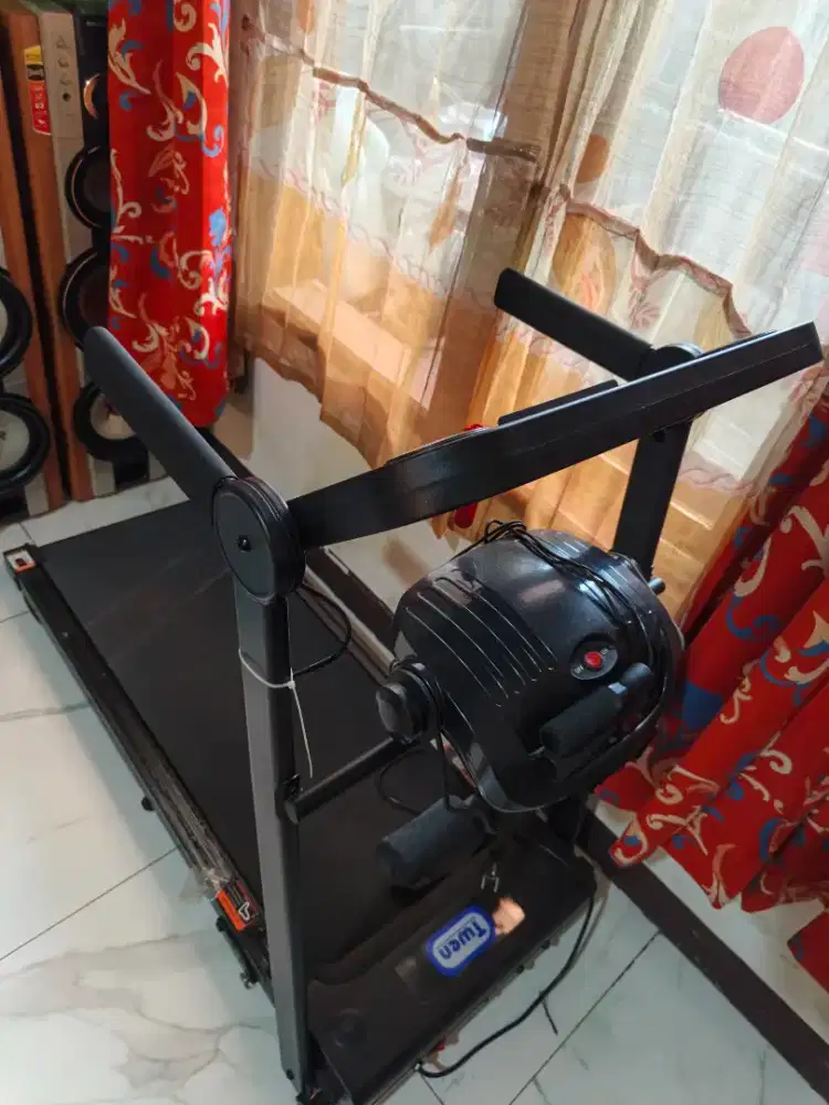 Treadmill lengkap