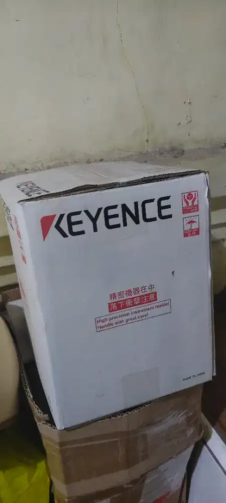 Keyence SZ-V series safety laser scanner