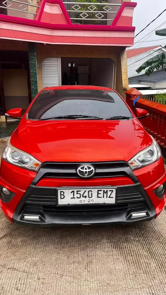 Yaris TRD 2014 Red