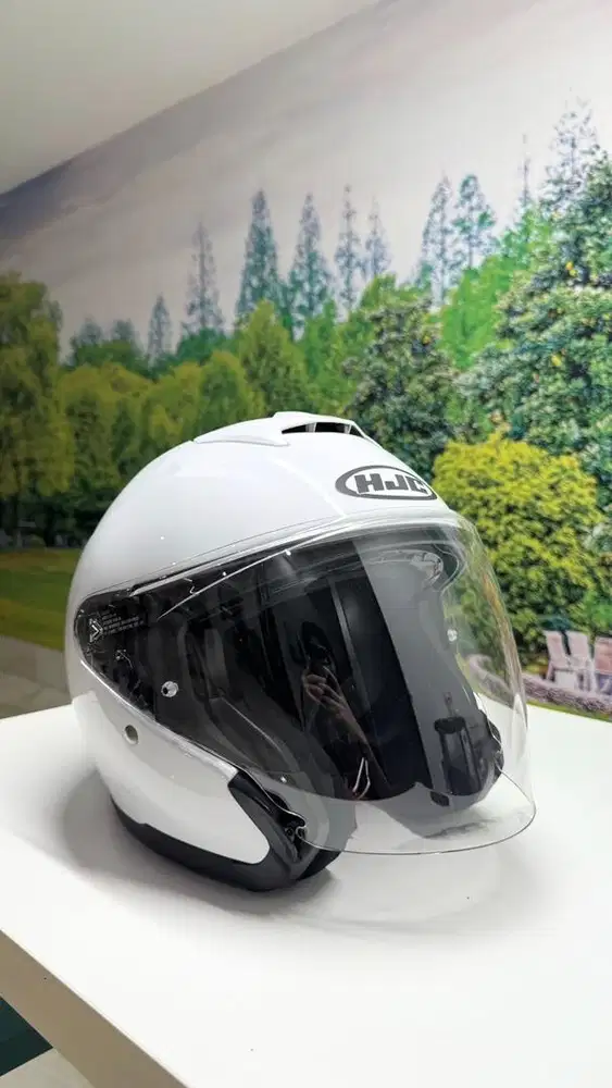 Helm HJC I31 half face like new condition