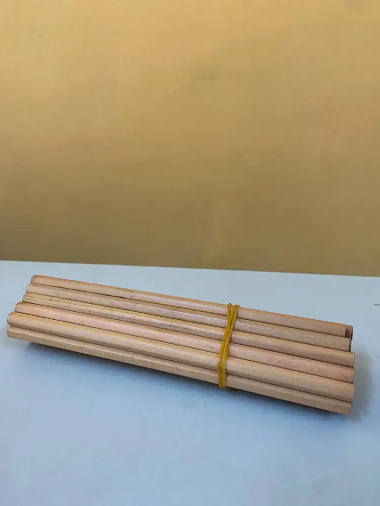 PENSIL KAYU POLOS 2B ,250/PCS MIN PEMBELIAN 250PCS