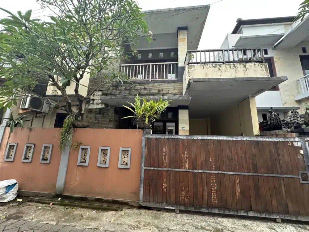 Di jual rumah minimalis lantai 2 Abian Base