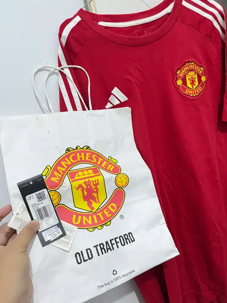 Kaos / Jersey Manchester United (original by Adidas)
