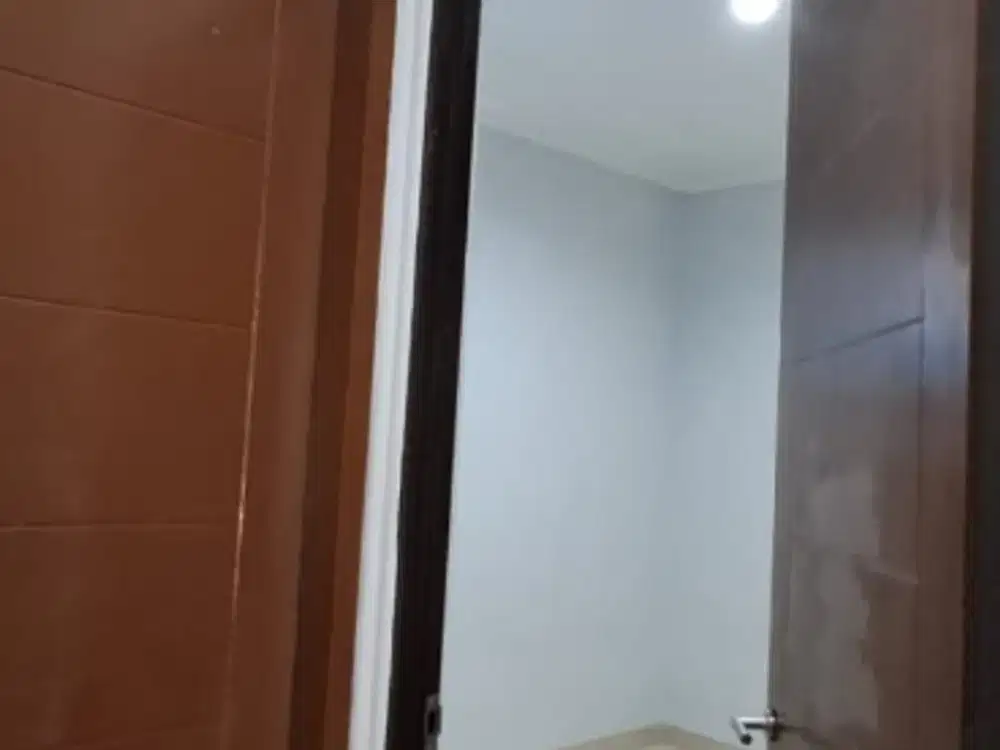 Rumah cantik di graha  raya Bintaro Pondo