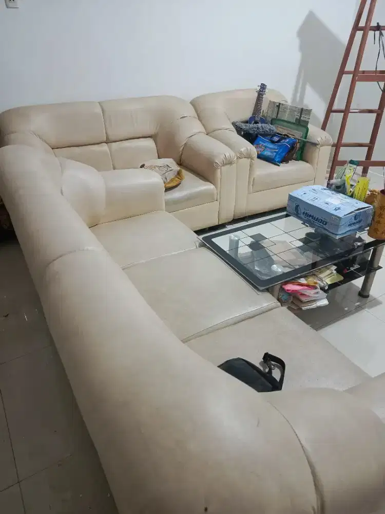 Sofa 1 Set kondisi masih Bagus