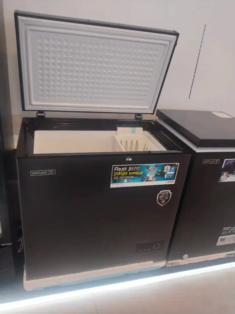 Frezzer Box Artugo kapasitas 180Liter & 110Watt promo cicilan bunga 0%