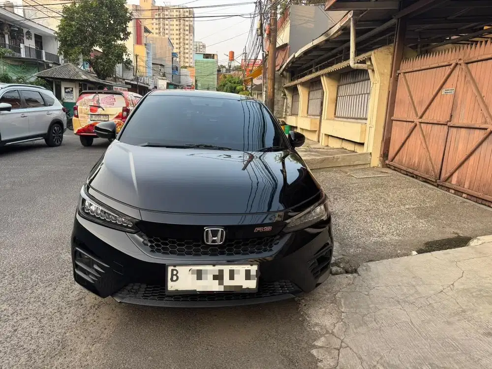 Dijual KM 31 ribu CITY RS HATCHBACK hitam