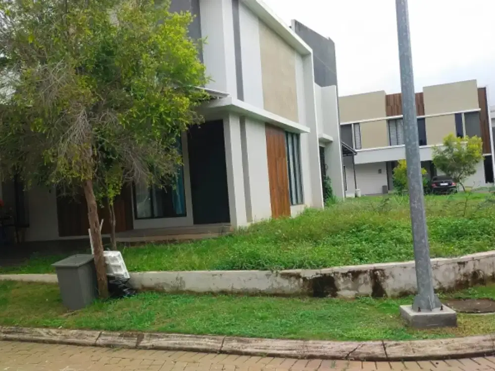 Rumah minimalis di cluster  U Ville  Bintaro Jaya