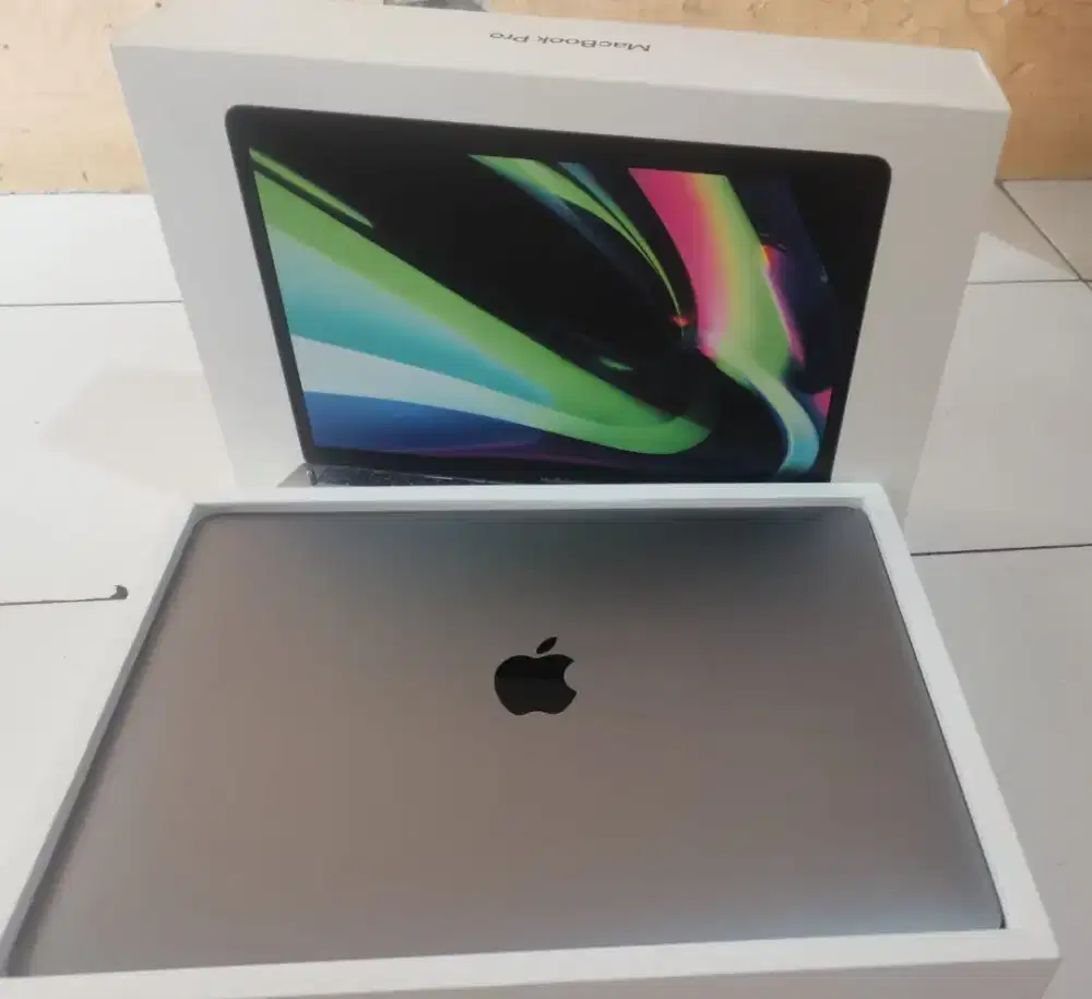 Apple Macbook Pro M1 Nov 2021 Bekas / Second