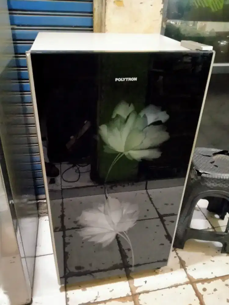 Kulkas polytron