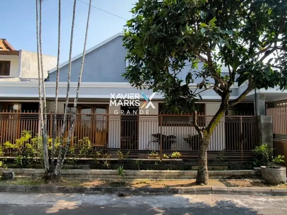 Dijual Rumah 2 Lantai di daerah buah²an Jl Raya Langsep, Malang