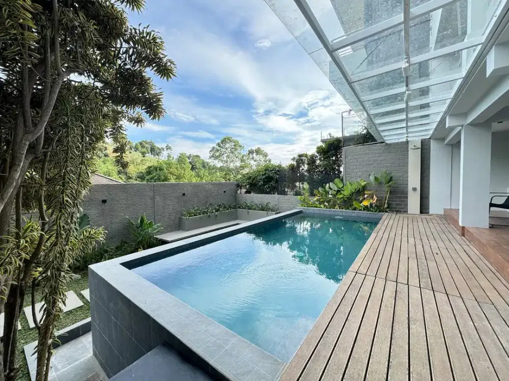 Dijual Rumah Villa Lux Full Furnished + Kolam Renang Area Dago Pakar