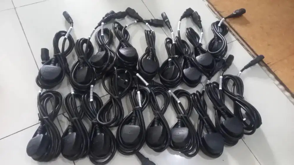Kabel power 3 colokan