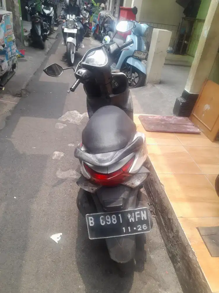 Honda spacy 2011