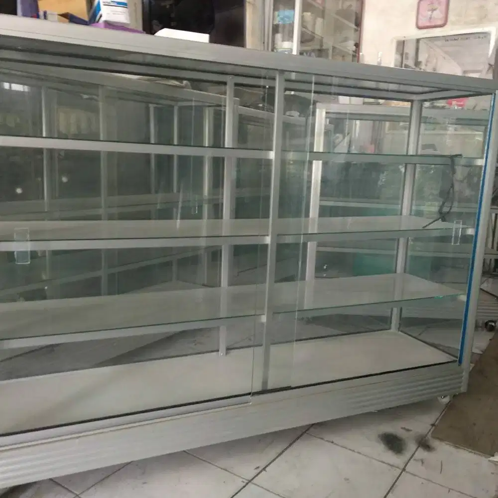 Etalase 150 meter alumunium