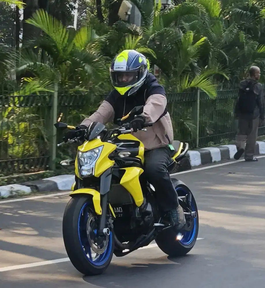 Kawasaki er6n 2012
