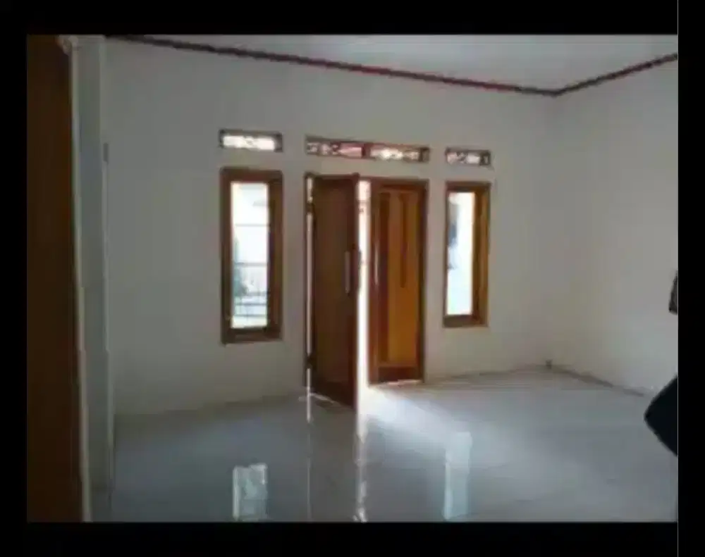 Disewakan rumah per 6 bulan 3kt 2km