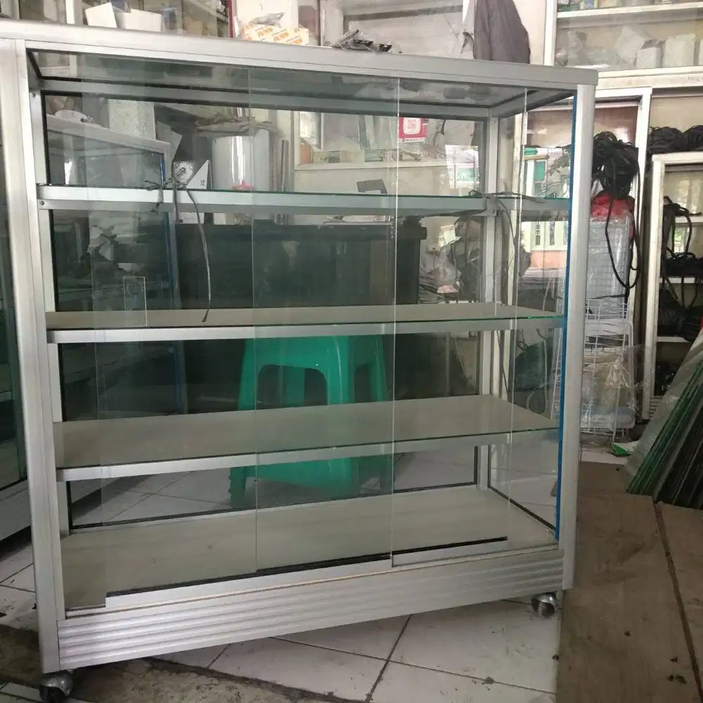 Etalase 1 meter