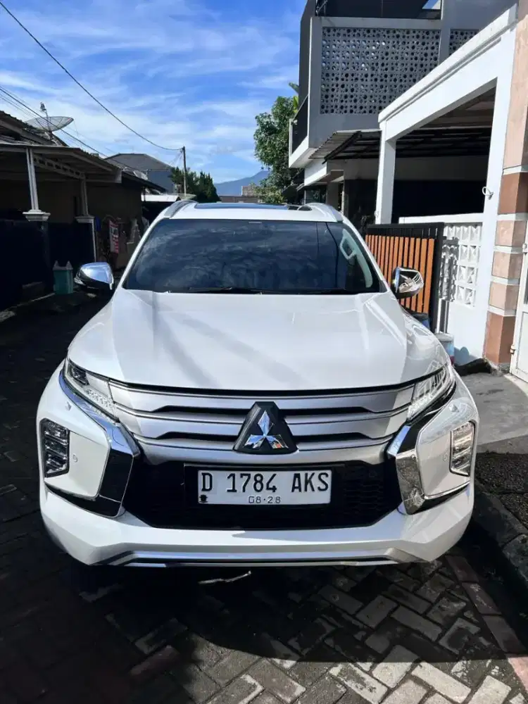 Pajero sport Dakar 4x2 2023