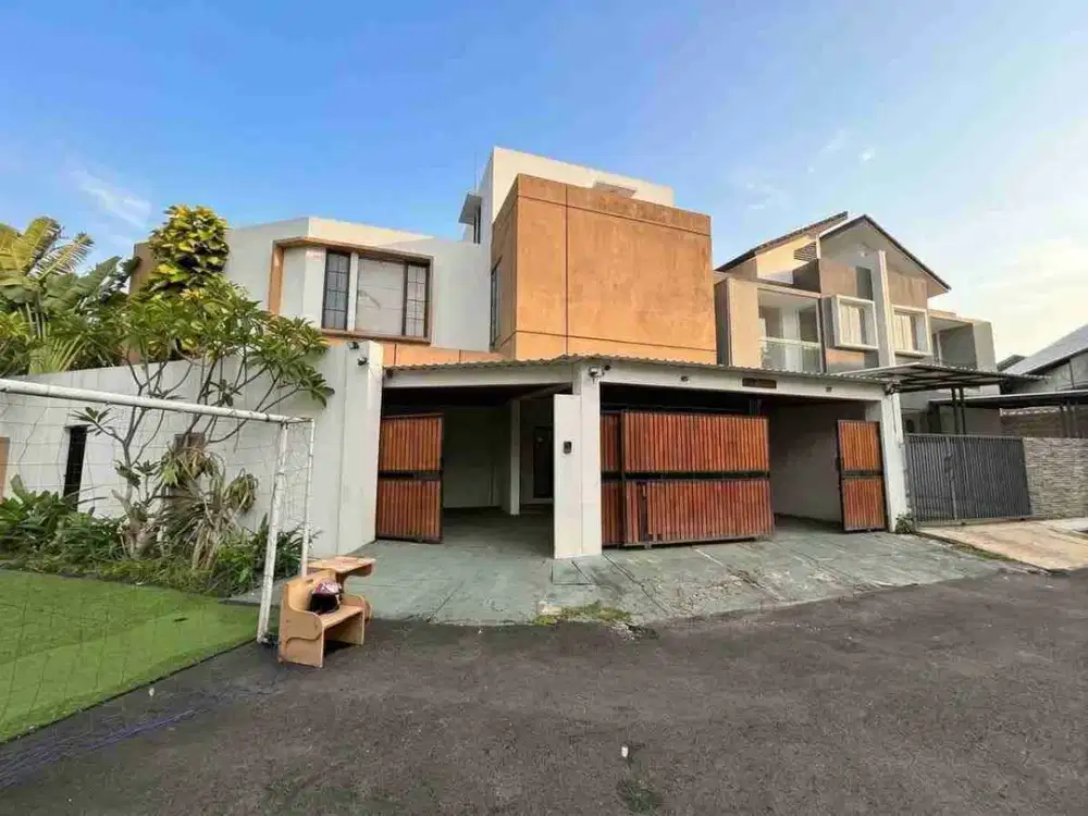 RUMAH DIJUAL MEWAH DESIGN TROPICAL BALI  DI MERTILANG BINTARO JAYA BONUS FULL FURNISHED