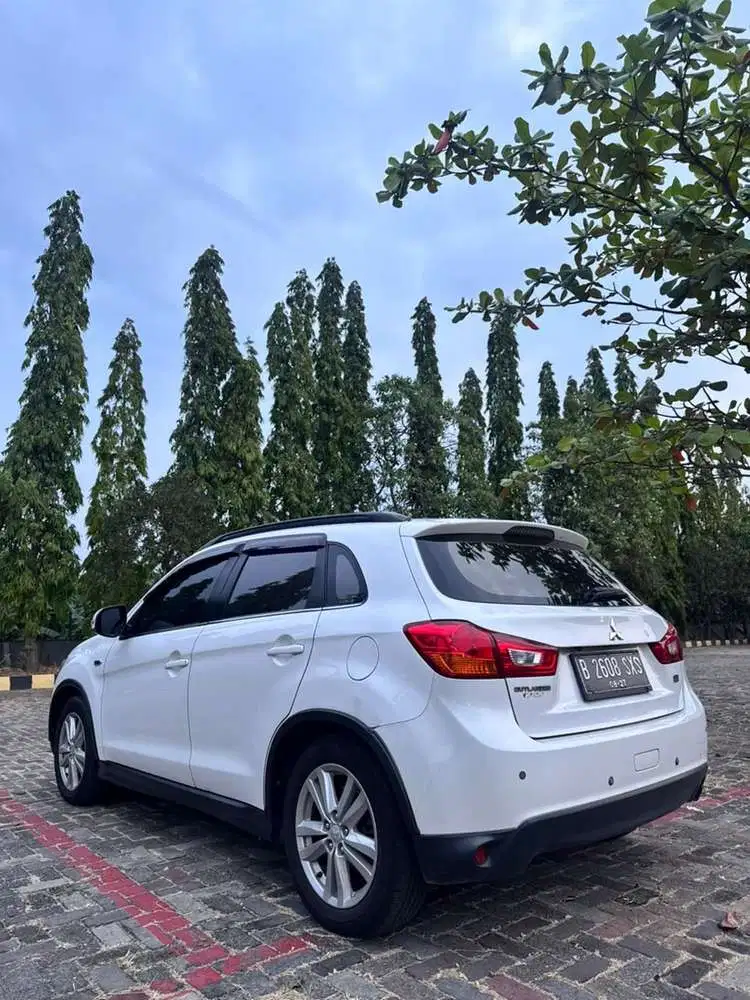 Mitsubishi Outlander Sport 2017 Bensin
