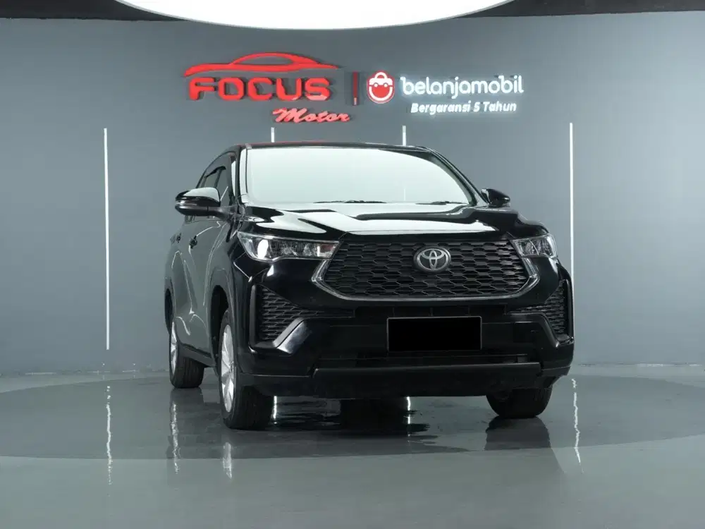 Km 22rb toyota kijang innova zenix v bensin 2024 pakai 2025 hitam