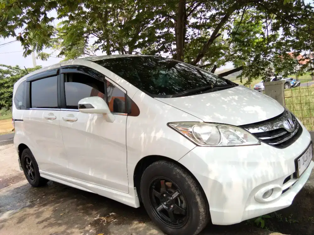 Honda Freed psd tertinggi