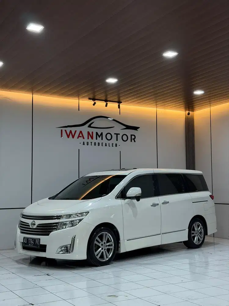 Asli AD Tangan Pertama! Nissan Elgrand HWS (HighwayStar) AT Tahun 2011