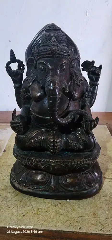 Barang antik asli dari alam
