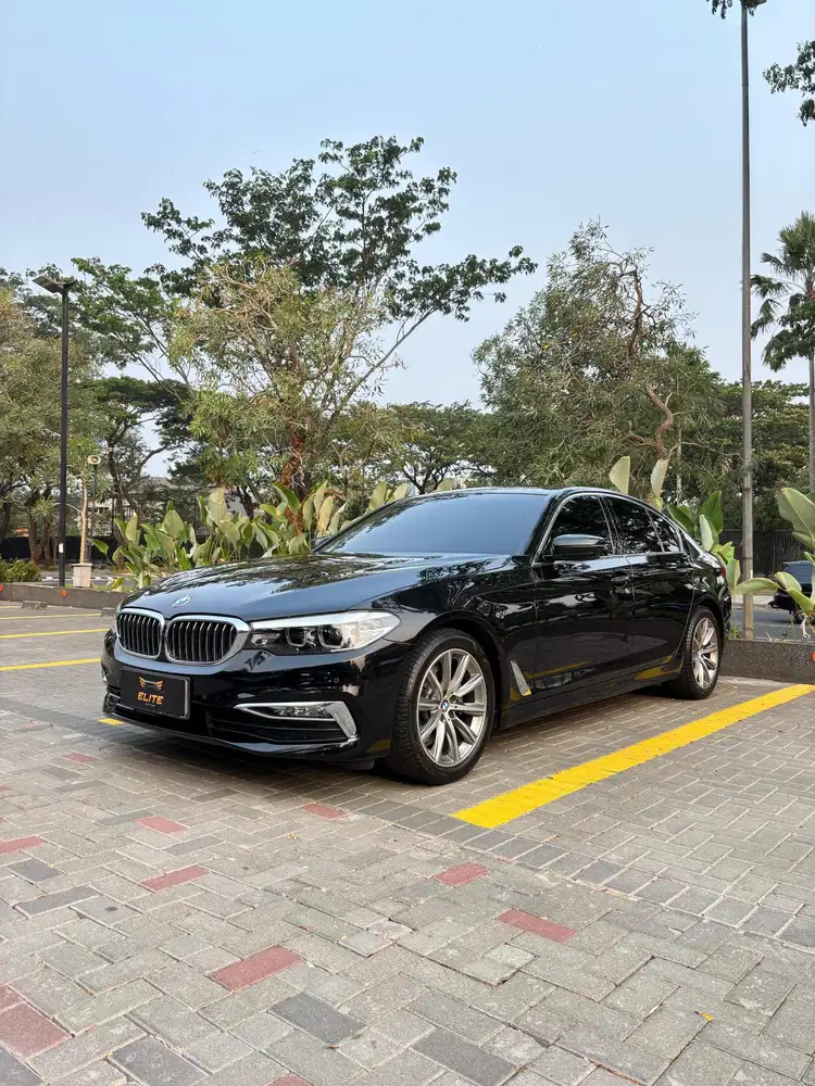 BMW 520i Luxury G30 2019 Low Odo  Service Record BMW