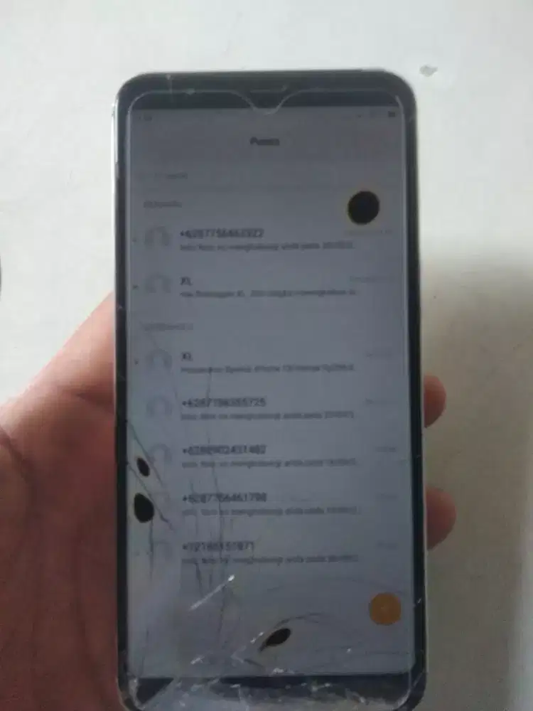 Dijual xiomi redmi 5 plus ram 3/32 mines