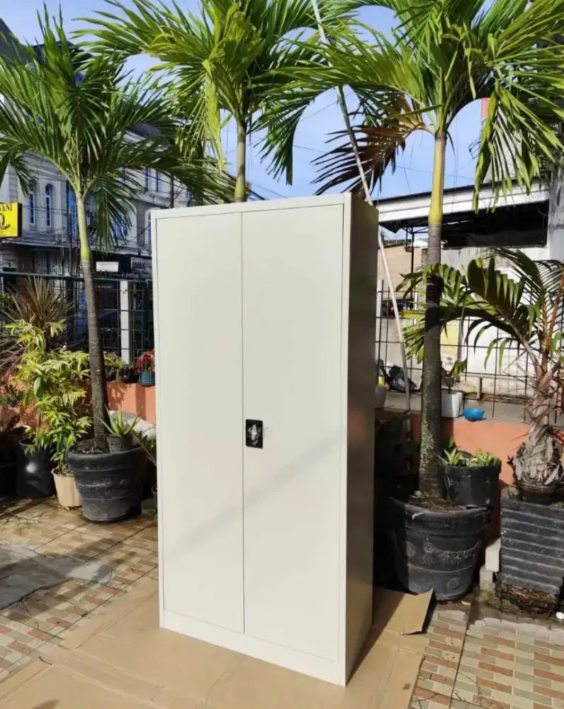 LEMARI ARSIP 2 PINTU FULL PLAT