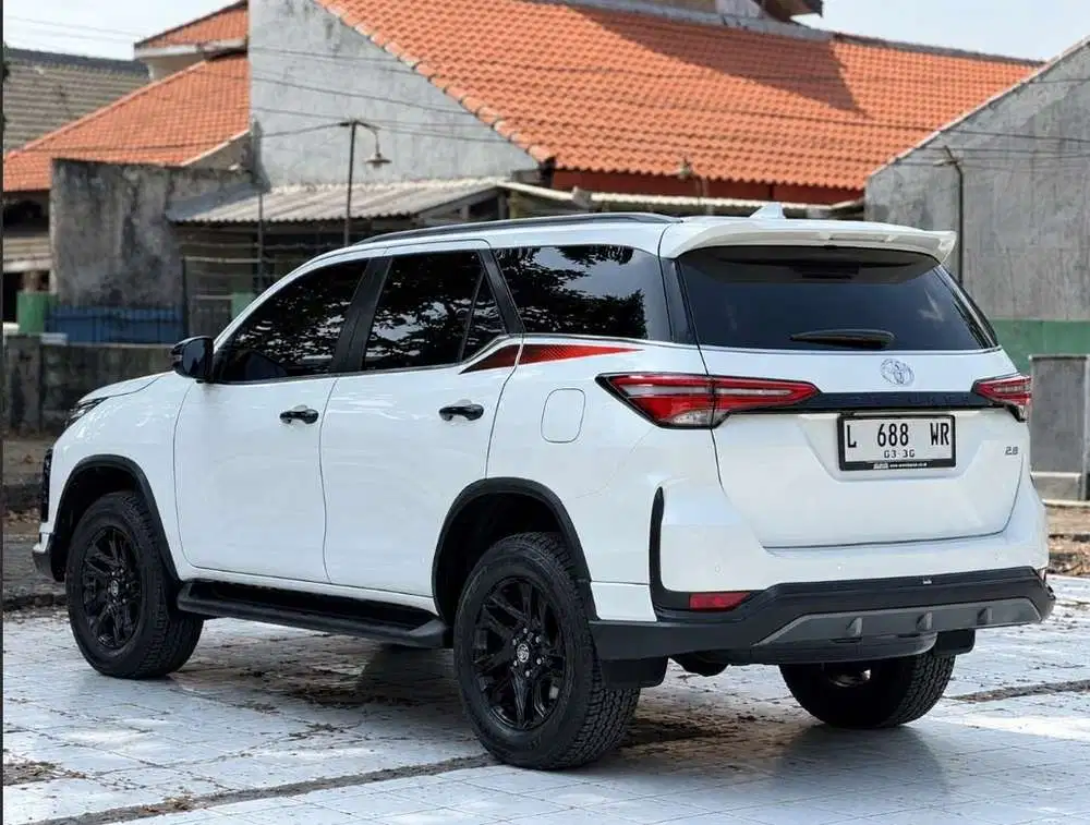 Toyota Fortuner VRZ 2.8 GR Aero TSS AT 2025