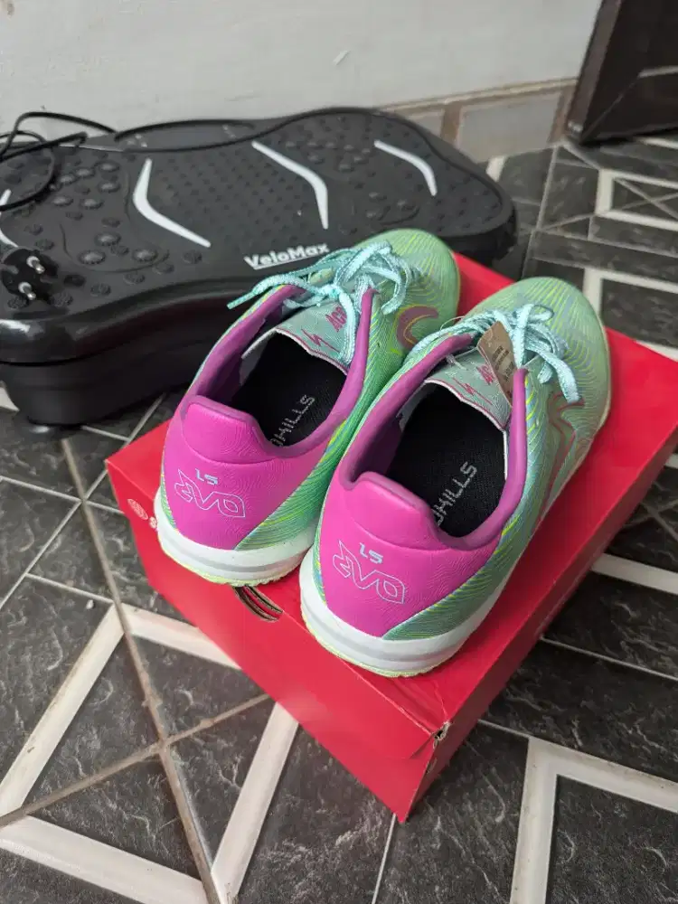 Sepatu futsal  SPECS LS evolution 46