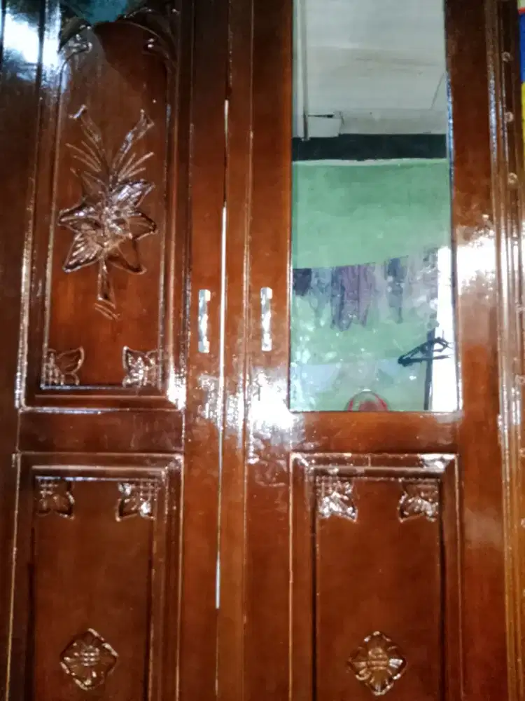 Lemari jepara asli