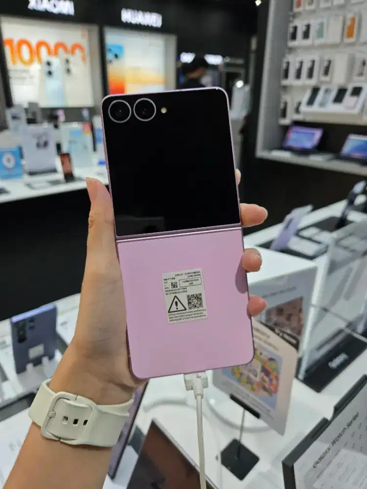 SAMSUNG Z FLIP 8 256GB NEW GARANSI RESMI