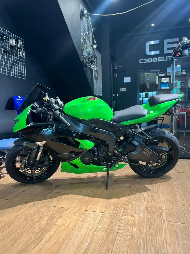 Kawasaki ZX6R Nik 2011 Jual cepat