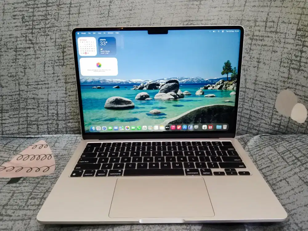 MacBook Air  M3 2024 Chip M3/RAM 16GB/SSD 512GB/Cc 120 Normal Bh 93%