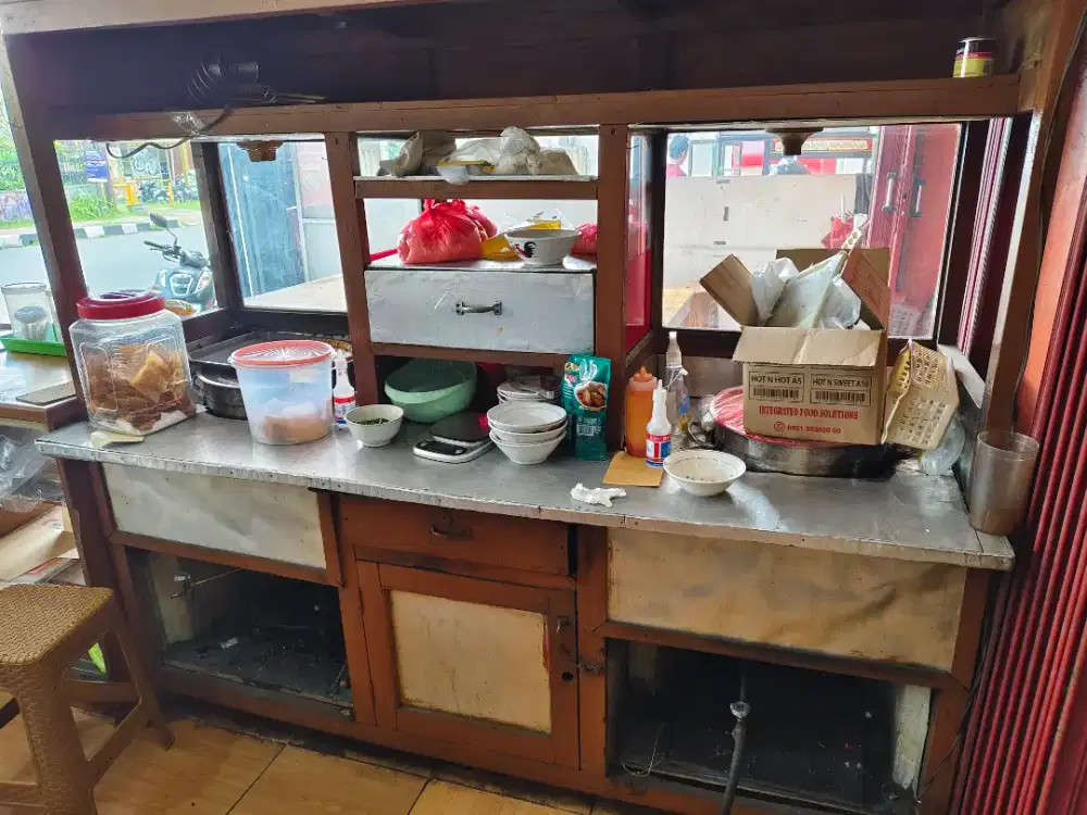 Gerobak bakso dan mie ayam