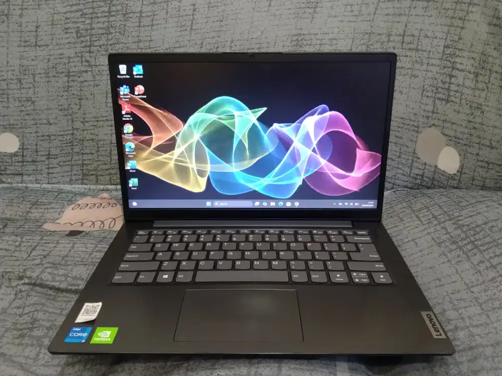 Lenovo V14 Core i5 1135G7/RAM 8GB/SSD 512GB/VGA MX350 2GB/14 FHD